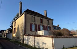 Neuvy-Sautour, Burgundy 89570