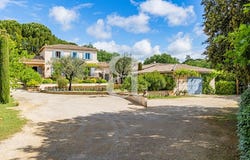 Suze-la-Rousse, Auvergne-Rhône-Alpes 26790