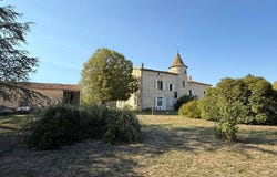 RUFFEC, Nouvelle-Aquitaine 16140
