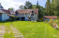 Bourges, Centre-Val de Loire 18000