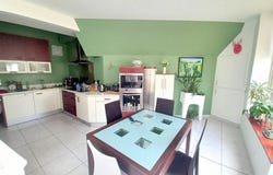 Laval, Pays de la Loire 53000