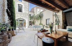 Aramon, Languedoc-Roussillon 30390