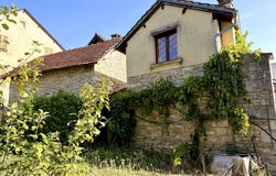 Salles-Courbatiès, Midi-Pyrénées 12260