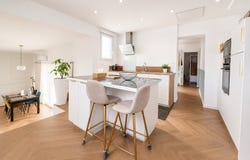 Laval, Pays de la Loire 53000