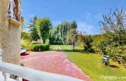 LYONS LA FORET, Normandy 27480