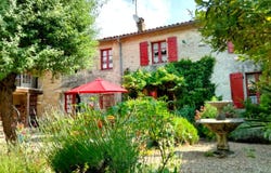 Salles-de-Villefagnan, Poitou-Charentes 16700