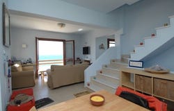 Akrotiri, South Aegean 84302