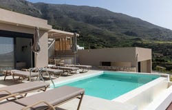 Mariou, Crete 74060