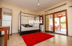 Agia Paraskevi, Central Macedonia 63085