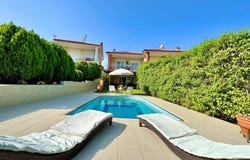 Lefkes, Central Macedonia 63085