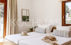 ... (), Crete 71500
