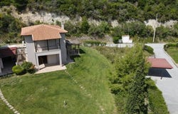 Lefkes, Central Macedonia 63085