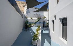 Santorini, Nísoi Aiyaíou 847 00