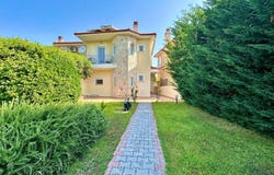Lefkes, Central Macedonia 63085