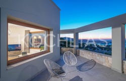 ... (), Crete 71500