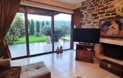 Peza, Crete 70100