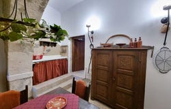 Adele, Crete 74100