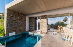 Gialova, Peloponnese 24001