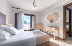 Analipsi, Crete 72055