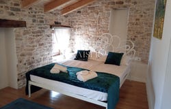Bale, Istria County 52211