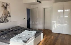 Trogir, Splitsko-dalmatinska 21220