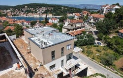 Stari Grad, Splitsko-dalmatinska