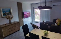 Kastel Luksic, Splitsko-dalmatinska 21212
