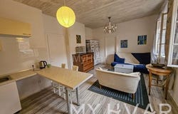 Stari grad, Splitsko-dalmatinska 21460