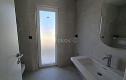Kastel Luksic, Splitsko-dalmatinska 21216