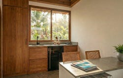 GX29+54, Lalanglinggah, Bali 82162