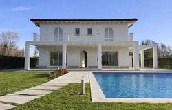 Pietrasanta, Tuscany 55045