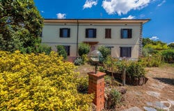 Larciano, Tuscany 51036