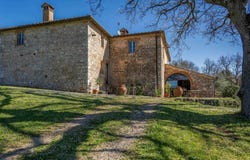 Monteriggioni, Tuscany 53035