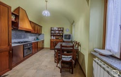 Pontremoli, Tuscany 54027