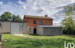 Strada San Paterniano, Cagli, Marche 61043