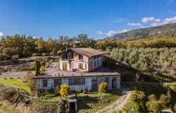 Fivizzano, Tuscany 54013
