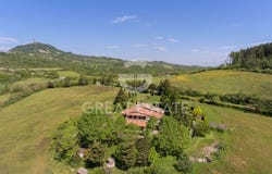 Radicofani, Tuscany 53040