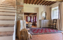 Bucine, Tuscany 52020