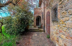 Chiusi, Tuscany 53043