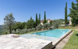 Bucine, Tuscany 52020