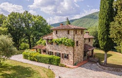 Chiusi della Verna, Tuscany 52010