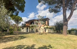 Montepulciano, Tuscany 53045