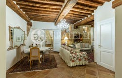 Montepulciano, Tuscany 53045