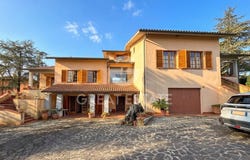 Casole d'Elsa, Tuscany 53031