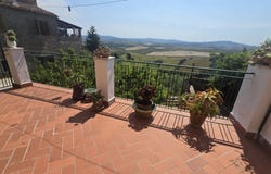 Lajatico, Tuscany 56030