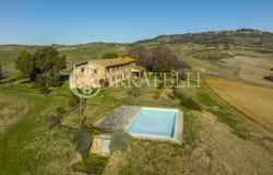 Volterra, Tuscany 56048