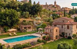 Sinalunga, Tuscany 53048