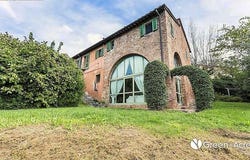 Pontedera, Tuscany 56025