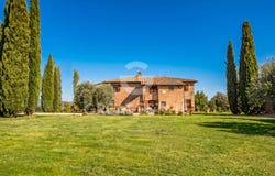 Chiusi, Tuscany 53043