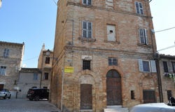 Piazza Rocca, 32a - 32b, Petritoli, Marche 63848